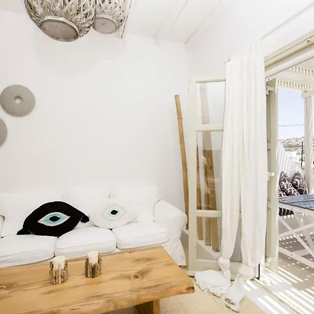 Marvi House 3 Орнос